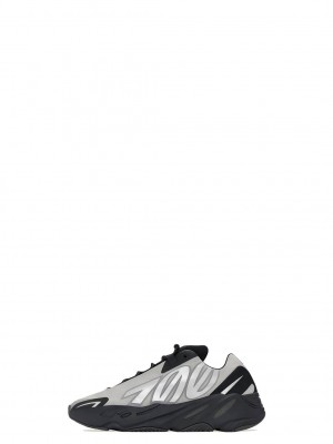 Adidas yeezy new arrivals boost 700 bianche