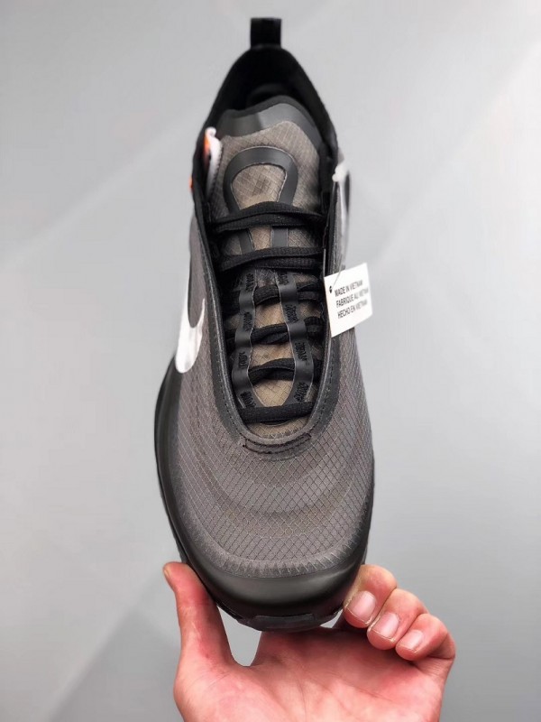 97 AJ4585 001 Yzys.jp